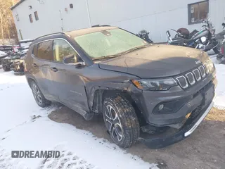 2022 Jeep Compass Limited z VIN 3C4NJDCB9NT105007, wystawiony jako IAAI lot #41334808 z przebiegiem 36 363 mil mil oraz . Historia ofert i sprzedaży dostępna na DreamBid. Obrazek 1.