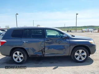 2010 Toyota Highlander Limited with VIN 5TDDK3EH9AS005398, listed as a IAAI auction lot 42083774 with 230,309 mi miles and . Bid and sale history available at DreamBid. Image 6.