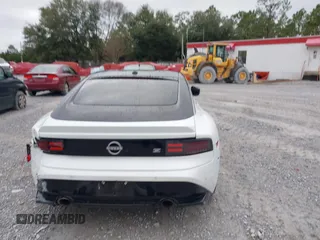 2023 Nissan Z Performance с VIN JN1BZ4BH3PM311131, выставлен на аукционе IAAI как лот 41258294 с пробегом 27 426 миль миль и . История ставок и продаж доступна на DreamBid. Изображение 16.