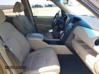 2010 Honda Pilot EX with VIN 5FNYF3H4XAB001380, listed as a IAAI auction lot 42090547 with 180,653 mi miles and . Bid and sale history available at carsss.com. Image 5.