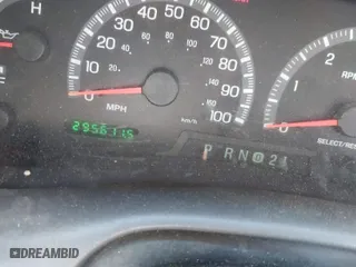 2000 Ford F-150 XL with VIN 1FTRX18L1YNC06272, listed as a IAAI auction lot 41780486 with 295,611 mi miles. Bid and sale history available at carsss.com. Image 7.