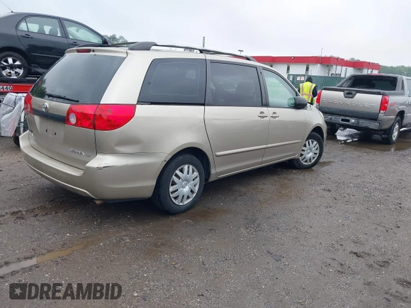 2008 Toyota Sienna CE z VIN 5TDZK23C88S141135, wystawiony jako IAAI lot #42272852 z przebiegiem 241 336 mil mil oraz . Historia ofert i sprzedaży dostępna na DreamBid. Obrazek 4.