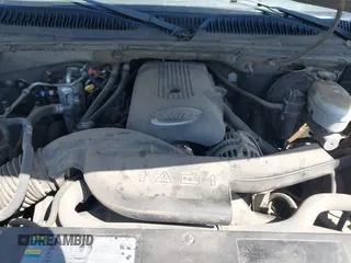 2003 Chevrolet Tahoe LT with VIN 1GNEK13Z93J329737, listed as a IAAI auction lot 42212884 with 232,514 mi miles and . Bid and sale history available at DreamBid. Image 10.