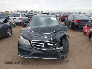 2014 Mercedes-Benz E 350 Sport z VIN WDDHF5KB2EA978715, wystawiony jako IAAI lot #41698539 z przebiegiem 181 285 mil mil oraz . Historia ofert i sprzedaży dostępna na DreamBid. Obrazek 13.