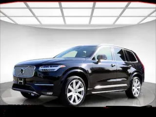 2018 Volvo XC90 Inscription z VIN YV4A22PL6J1212XXX, wystawiony jako Copart lot #59247355 z przebiegiem 139 241 mil mil oraz Tytuł czysty. Historia ofert i sprzedaży dostępna na DreamBid. Obrazek 2.