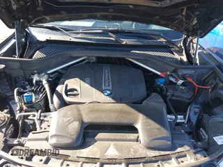 2014 BMW X5 xDrive35d with VIN 5UXKS4C52E0J96532, listed as a IAAI auction lot 41763066 with 153,634 mi miles. Bid and sale history available at carsss.com. Image 10.