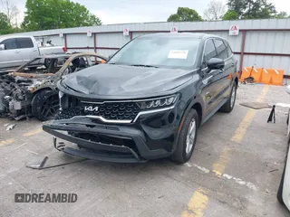 2022 Kia Sorento LX with VIN 5XYRG4LC3NG152579, listed as a IAAI auction lot 42092276 with 77,101 mi miles and . Bid and sale history available at DreamBid. Image 17.
