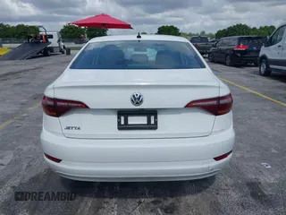 2019 Volkswagen Jetta S with VIN 3VWC57BU1KM072359, listed as a IAAI auction lot 42375938 with 114,719 mi miles and . Bid and sale history available at DreamBid. Image 16.