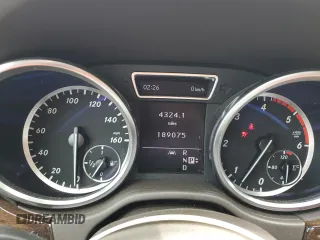 2012 Mercedes-Benz M 350 with VIN 4JGDA2EB8CA047467, listed as a Copart auction lot 60701685 with 189,075 mi miles and Salvage title. Bid and sale history available at DreamBid. Image 9.