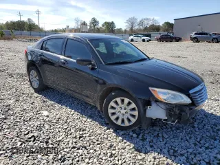 2014 Chrysler 200 LX with VIN 1C3CCBAB2EN206063, listed as a Copart auction lot 43357875 with 139,951 mi miles and Salvage Title. Bid and sale history available at DreamBid. Image 4.