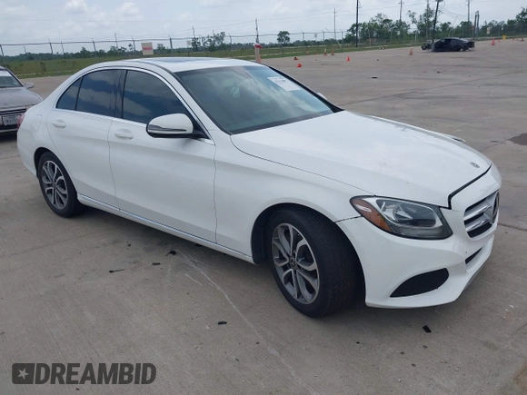 2018 Mercedes-Benz C 300 with VIN 55SWF4JB0JU252994, listed as a IAAI auction lot 42113897 with 72,533 mi miles and . Bid and sale history available at DreamBid. Image 1.