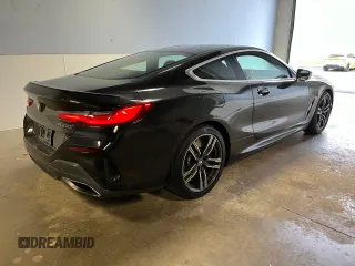 2020 BMW 8 Series M850i xDrive with VIN WBABC4C00LCE17379, listed as a Copart auction lot 77059664 with 26,459 mi miles and Clean Title. Bid and sale history available at carsss.com. Image 4.