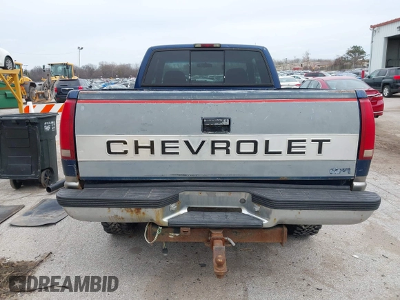 1998 Chevrolet Silverado 1500 with VIN 2GCEK19R2W1255365, listed as a IAAI auction lot 41939461 with 276,204 mi miles and . Bid and sale history available at DreamBid. Image 16.