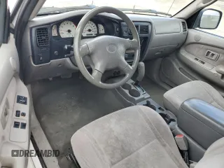 2001 Toyota Tacoma PreRunner with VIN 5TESM92N61Z838478, listed as a Copart auction lot 53168835 with 370,184 mi miles and Salvage title. Bid and sale history available at DreamBid. Image 8.