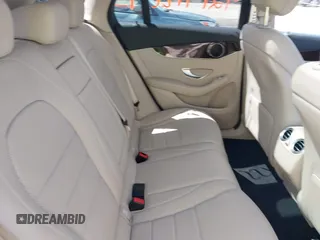 2019 Mercedes-Benz GLC 300 z VIN WDC0G4KB7KV176349, wystawiony jako IAAI lot #42191221 z przebiegiem 66 689 mil mil oraz . Historia ofert i sprzedaży dostępna na DreamBid. Obrazek 8.