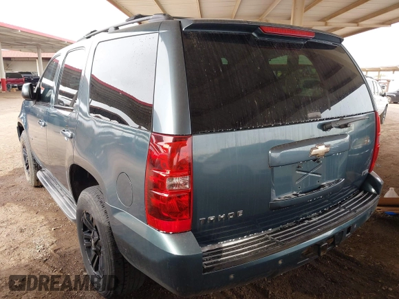 2009 Chevrolet Tahoe 2LT z VIN 1GNFK23069R293642, wystawiony jako IAAI lot #41584582 z przebiegiem 140 633 mil mil oraz . Historia ofert i sprzedaży dostępna na DreamBid. Obrazek 3.