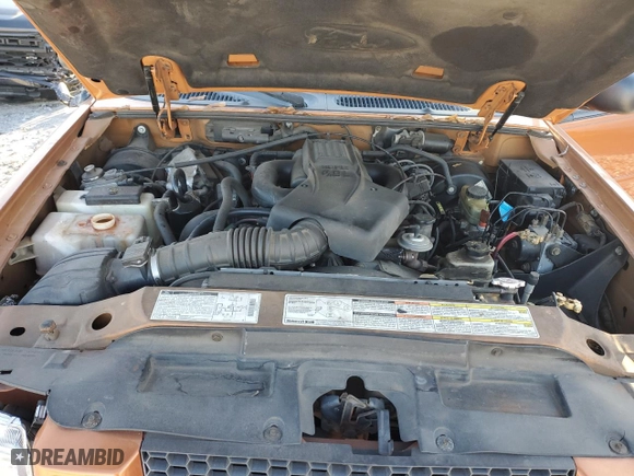 2001 Ford Explorer Sport with VIN 1FMYU60E81UA48454, listed as a Copart auction lot 84648414 with 121,671 mi miles and Salvage Title. Bid and sale history available at carsss.com. Image 14.