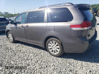 2013 Toyota Sienna XLE with VIN 5TDDK3DC4DS069861, listed as a Copart auction lot 61821815 with 181,865 mi miles and Clean title. Bid and sale history available at DreamBid. Image 2.