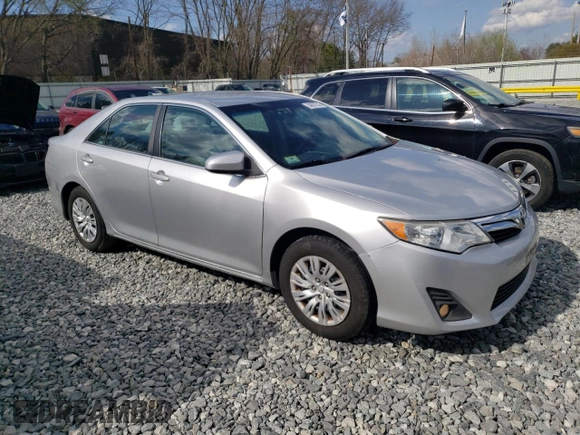 2014 Toyota Camry L with VIN 4T4BF1FK1ER435861, listed as a Copart auction lot 54007535 with 74,369 mi miles and Clean Title. Bid and sale history available at DreamBid. Image 4.