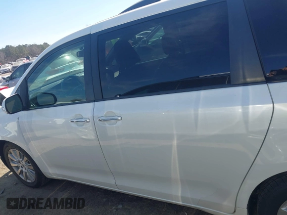 2017 Toyota Sienna XLE Auto Access Seat with VIN 5TDYZ3DCXHS779396, listed as a IAAI auction lot 41634198 with 99,283 mi miles and . Bid and sale history available at DreamBid. Image 15.