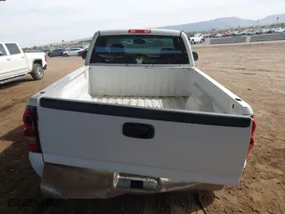 2006 Chevrolet Silverado 1500 Work Truck with VIN 3GCEC14V26G145733, listed as a IAAI auction lot 41566394 with 187,716 mi miles. Bid and sale history available at carsss.com. Image 15.
