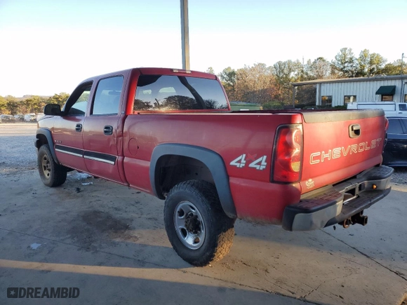 2007 Chevrolet Silverado 2500HD Classic Work Truck with VIN 1GCHK23U57F107611, listed as a Copart auction lot 84020684 with 138,818 mi miles and Clean Title. Bid and sale history available at carsss.com. Image 2.