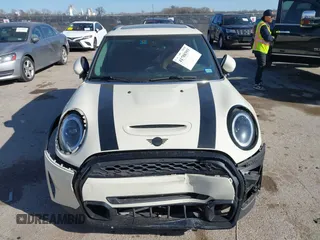 2022 MINI Hardtop Cooper S with VIN WMW53DH08N2P99141, listed as a IAAI auction lot 41788393 with 27,760 mi miles and . Bid and sale history available at DreamBid. Image 12.