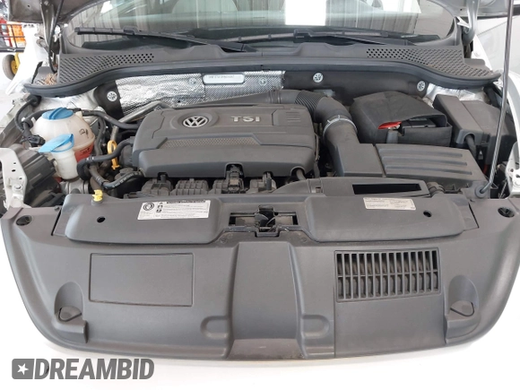 2015 Volkswagen Beetle Fleet Edition with VIN 3VWF17AT3FM654647, listed as a IAAI auction lot 42336350 with 44,312 mi miles and . Bid and sale history available at DreamBid. Image 10.