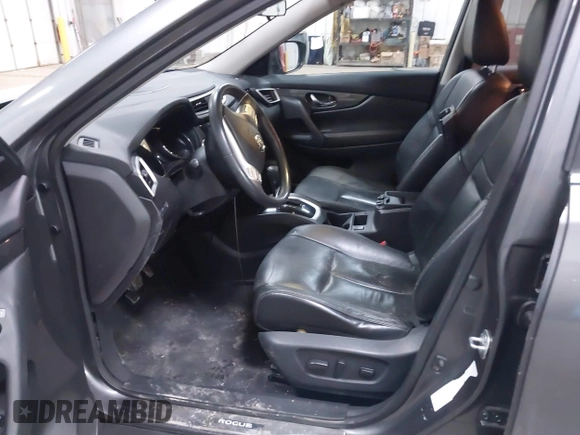 2015 Nissan Rogue SV with VIN 5N1AT2MV8FC846568, listed as a IAAI auction lot 41665072 with 105,841 mi miles. Bid and sale history available at carsss.com. Image 5.