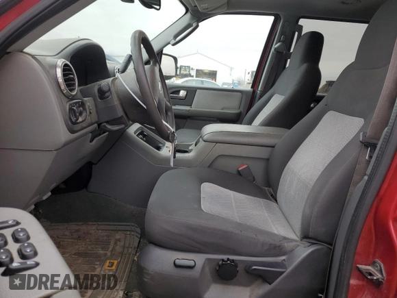 2004 Ford Expedition Special Service with VIN 1FMPU16L34LB69214, listed as a Copart auction lot 43988735 with 225,671 mi miles and Salvage Title. Bid and sale history available at carsss.com. Image 7.