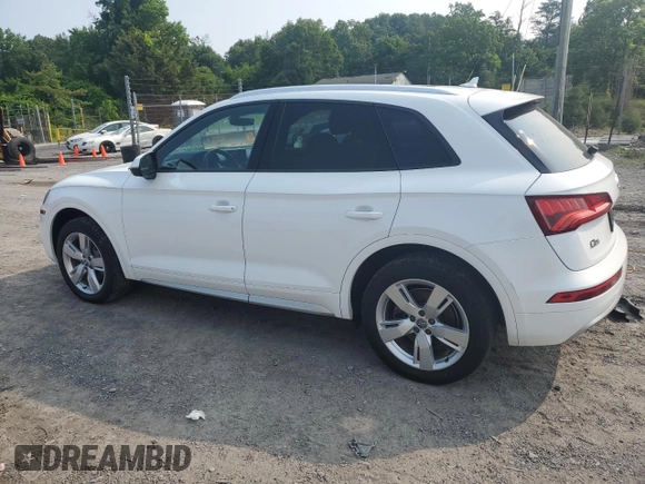2018 Audi Q5 Premium z VIN WA1ANAFY7J2215464, wystawiony jako Copart lot #60310235 z przebiegiem 220 216 mil mil oraz Czysty tytuł • Clean title. Historia ofert i sprzedaży dostępna na DreamBid. Obrazek 2.