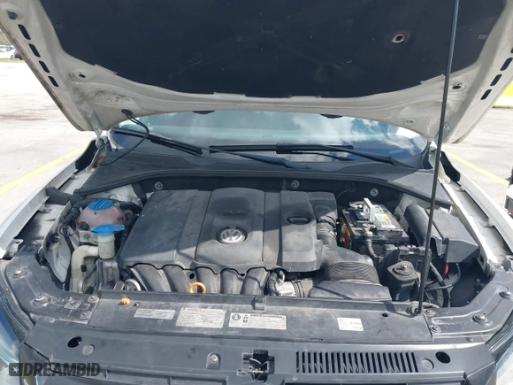 2012 Volkswagen Passat SE with VIN 1VWBH7A38CC097662, listed as a IAAI auction lot 41544163 with 111,010 mi miles. Bid and sale history available at carsss.com. Image 10.