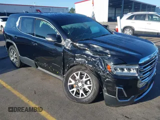 2020 GMC Acadia SLE z VIN 1GKKNRLS7LZ191772, wystawiony jako IAAI lot #41983711 z przebiegiem 70 223 mil mil oraz . Historia ofert i sprzedaży dostępna na DreamBid. Obrazek 1.