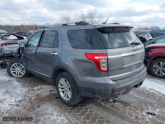 2014 Ford Explorer XLT with VIN 1FM5K8D83EGA98109, listed as a IAAI auction lot 41547412 with NaN miles. Bid and sale history available at carsss.com. Image 3.