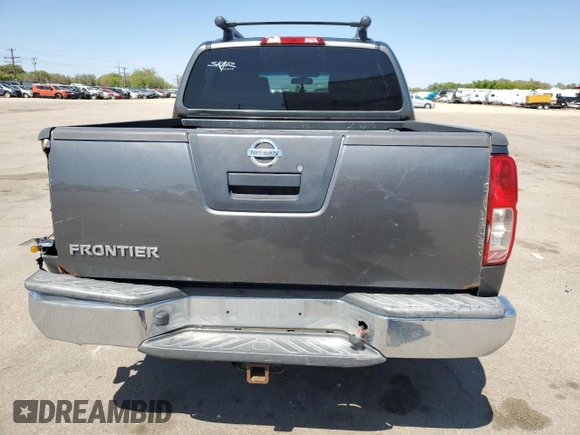 2005 Nissan Frontier LE z VIN 1N6AD07W95C417736, wystawiony jako Copart lot #55112835 z przebiegiem 217 251 mil mil oraz Szkoda całkowita • Salvage title. Historia ofert i sprzedaży dostępna na DreamBid. Obrazek 6.