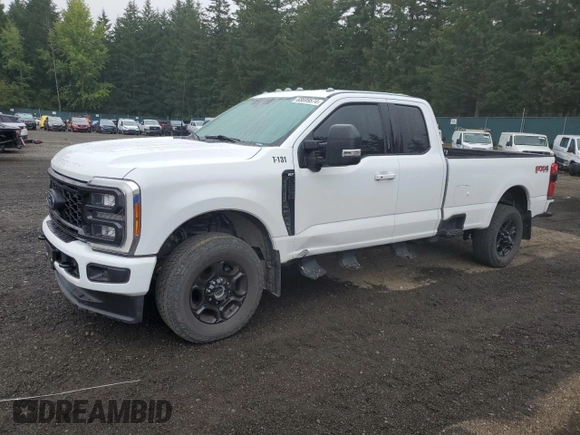 2023 Ford F-250 with VIN 1FT8X2BN0PEC27558, listed as a Copart auction lot 68699574 with 34,777 mi miles and Salvage title. Bid and sale history available at DreamBid. Image 1.