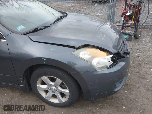 2007 Nissan Altima 2.5 S with VIN 1N4AL21E77C213186, listed as a IAAI auction lot 42071858 with 177,739 mi miles. Bid and sale history available at carsss.com. Image 12.