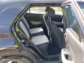 2022 Hyundai Venue SEL z VIN KMHRC8A32NU194242, wystawiony jako IAAI lot #42542113 z przebiegiem 22 869 mil mil oraz . Historia ofert i sprzedaży dostępna na DreamBid. Obrazek 8.