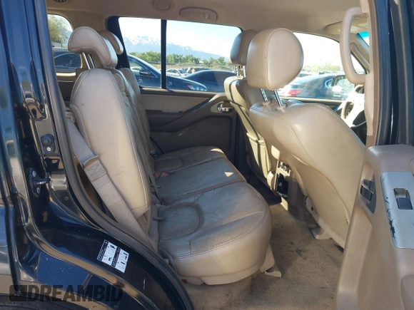 2007 Nissan Pathfinder S z VIN 5N1AR18U47C636190, wystawiony jako IAAI lot #42200265 z przebiegiem 228 221 mil mil oraz . Historia ofert i sprzedaży dostępna na DreamBid. Obrazek 8.