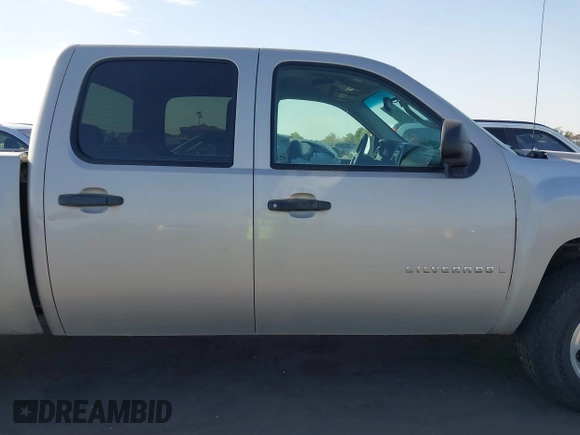 2007 Chevrolet Silverado 1500 Work Truck with VIN 2GCEC13C571535347, listed as a IAAI auction lot 41272098 with 350,157 mi miles and . Bid and sale history available at DreamBid. Image 13.