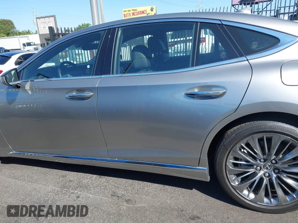 2018 Lexus LS 500 z VIN JTHC51FF3J5003302, wystawiony jako IAAI lot #41791644 z przebiegiem 64 632 mil mil oraz . Historia ofert i sprzedaży dostępna na DreamBid. Obrazek 14.