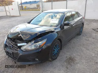 2016 Nissan Altima SR with VIN 1N4AL3AP9GC195698, listed as a IAAI auction lot 40773838 with 174,455 mi miles and . Bid and sale history available at DreamBid. Image 2.