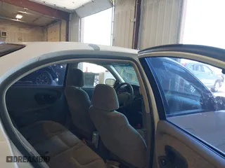 2000 Chevrolet Malibu LS with VIN 1G1NE52J0Y6324299, listed as a IAAI auction lot 42037254 with 226,982 mi miles. Bid and sale history available at carsss.com. Image 8.