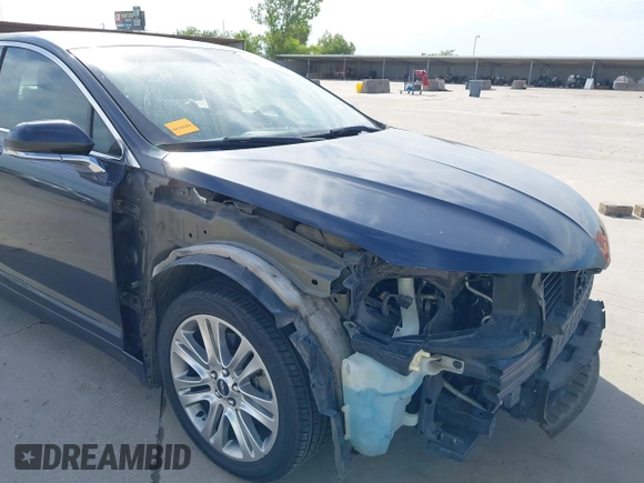 2014 Lincoln MKZ with VIN 3LN6L2GK7ER819756, listed as a IAAI auction lot 42242399 with 140,483 mi miles and . Bid and sale history available at DreamBid. Image 6.