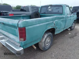 1983 Ford F-150 Special with VIN 1FTEF15Y1DNA66252, listed as a IAAI auction lot 41905236 with 82,761 mi miles. Bid and sale history available at carsss.com. Image 4.