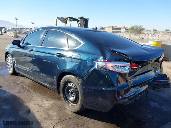 2020 Ford Fusion SE with VIN 3FA6P0HD2LR171467, listed as a IAAI auction lot 41380955 with 95,551 mi miles. Bid and sale history available at carsss.com. Image 3.