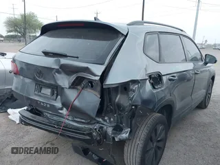 2024 Volkswagen Taos S с VIN 3VV5X7B26RM078934, выставлен на аукционе IAAI как лот 41802423 с пробегом 12 233 миль миль и . История ставок и продаж доступна на DreamBid. Изображение 6.