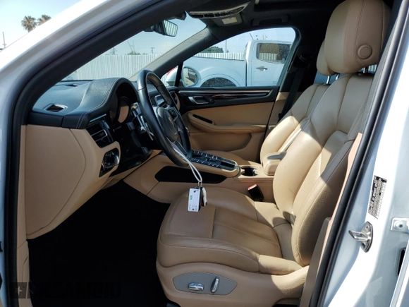 2021 Porsche Macan with VIN WP1AA2A54MLB13010, listed as a Copart auction lot 61052585 with 25,738 mi miles and Salvage title. Bid and sale history available at DreamBid. Image 7.