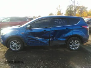 2017 Ford Escape SE with VIN 1FMCU0GD2HUE88197, listed as a IAAI auction lot 40765042 with 87,604 mi miles. Bid and sale history available at carsss.com. Image 14.