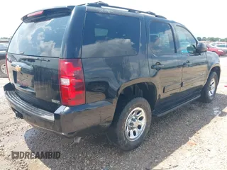 2012 Chevrolet Tahoe LS z VIN 1GNSCAE0XCR201183, wystawiony jako IAAI lot #42456344 z przebiegiem 163 774 mil mil oraz . Historia ofert i sprzedaży dostępna na DreamBid. Obrazek 4.